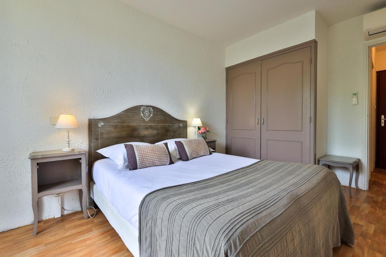 Logis Hotel Castel Mouisson Barbentane Eksteriør billede